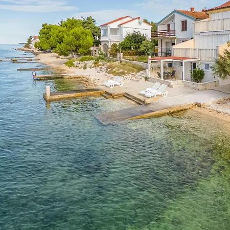 Amazing In With House Sea View Apartment
