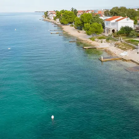 Apartment Amazing In With House Sea View